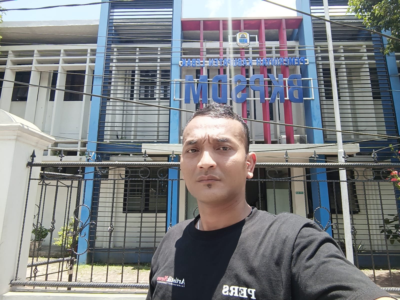 Pimpinan Redaksi ArtistikNews Serahkan Surat ke BKPSDM Lebak Terkait Dugaan Arogansi Staf Kasi Trantib Kecamatan Sajira kepada Wartawan