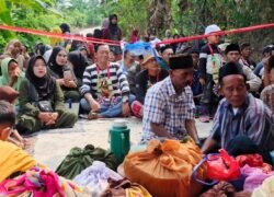 Warga Palendeng Gelar Syukuran, Jalan Rabat Beton 1.350 Meter Rampung Swadaya