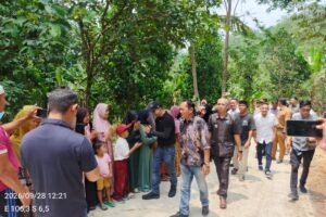 H. Moch Nabil Jayabaya Apresiasi Kekompakan Warga Kampung Palendeng